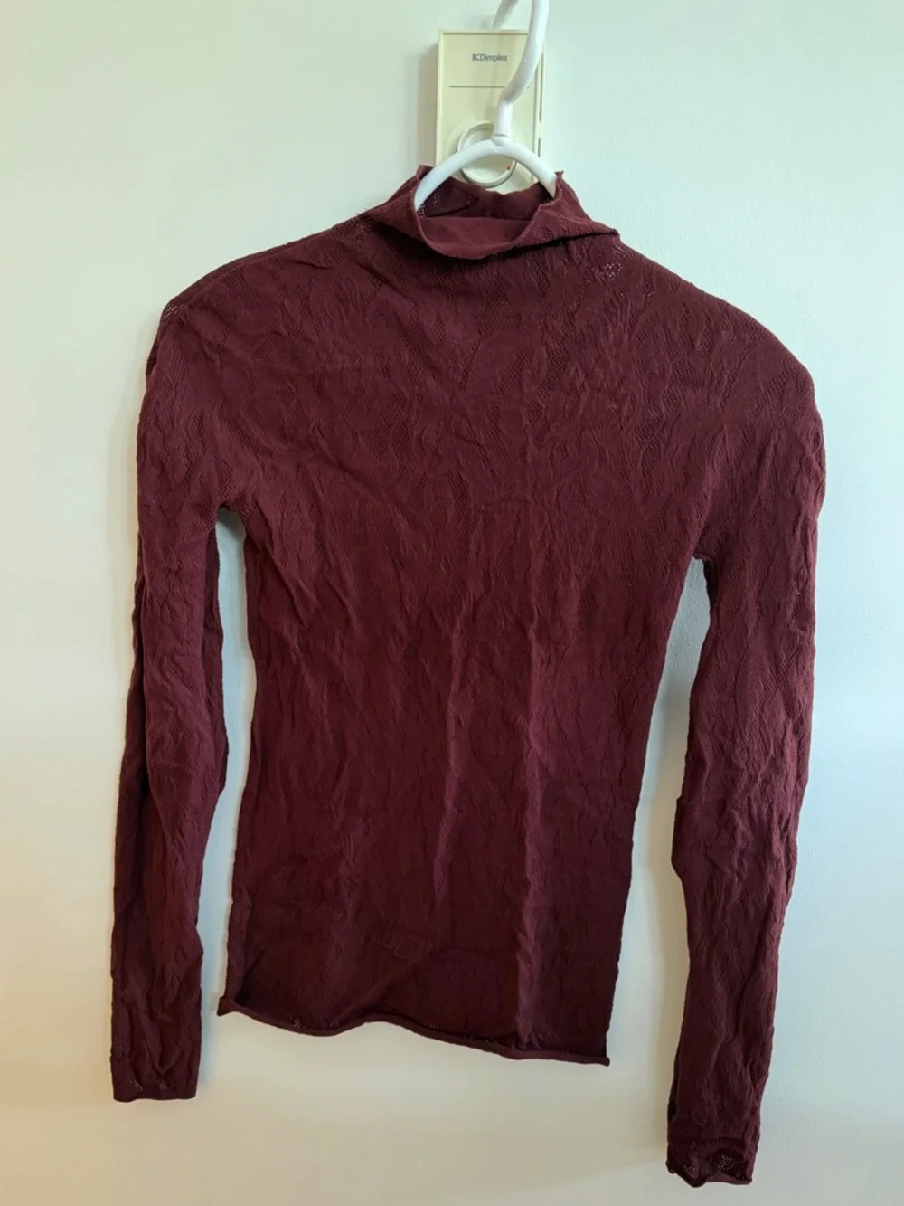 ARITZIA | Flora Seamless Sorolla Longsleeve - Picture 5 of 5